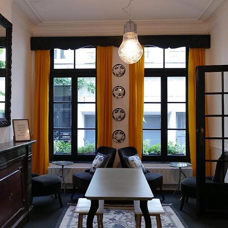 Be And Be Sablon Bed & Breakfast Brussel Bagian luar foto