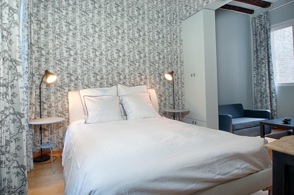 Be And Be Sablon Bed & Breakfast Brussel Ruang foto