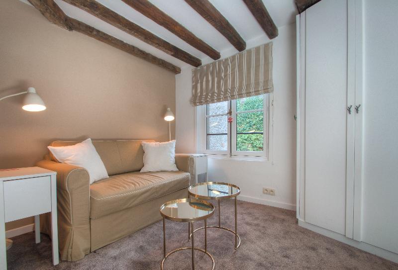 Be And Be Sablon Bed & Breakfast Brussel Bagian luar foto