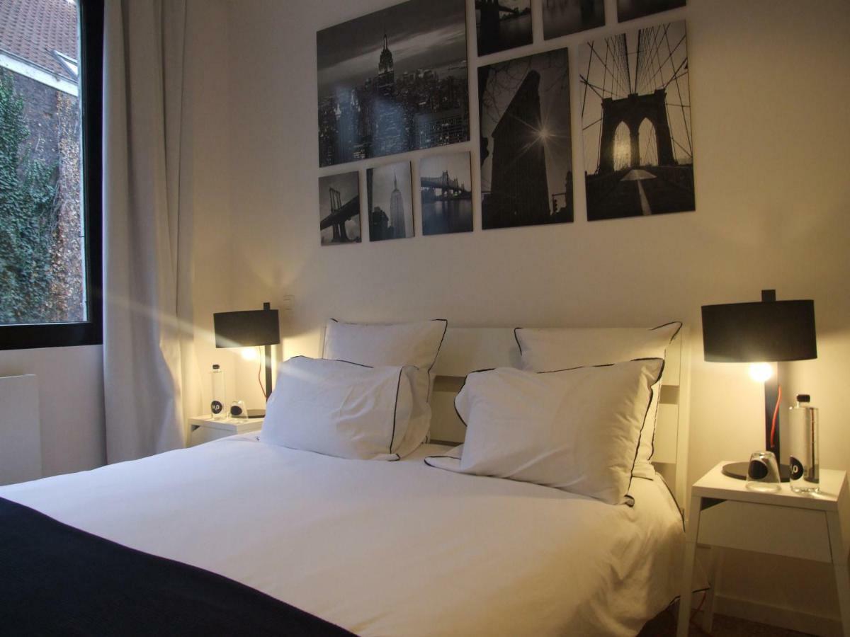 Be And Be Sablon Bed & Breakfast Brussel Bagian luar foto