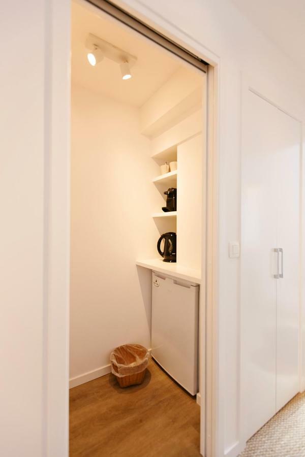 Be And Be Sablon Bed & Breakfast Brussel Bagian luar foto