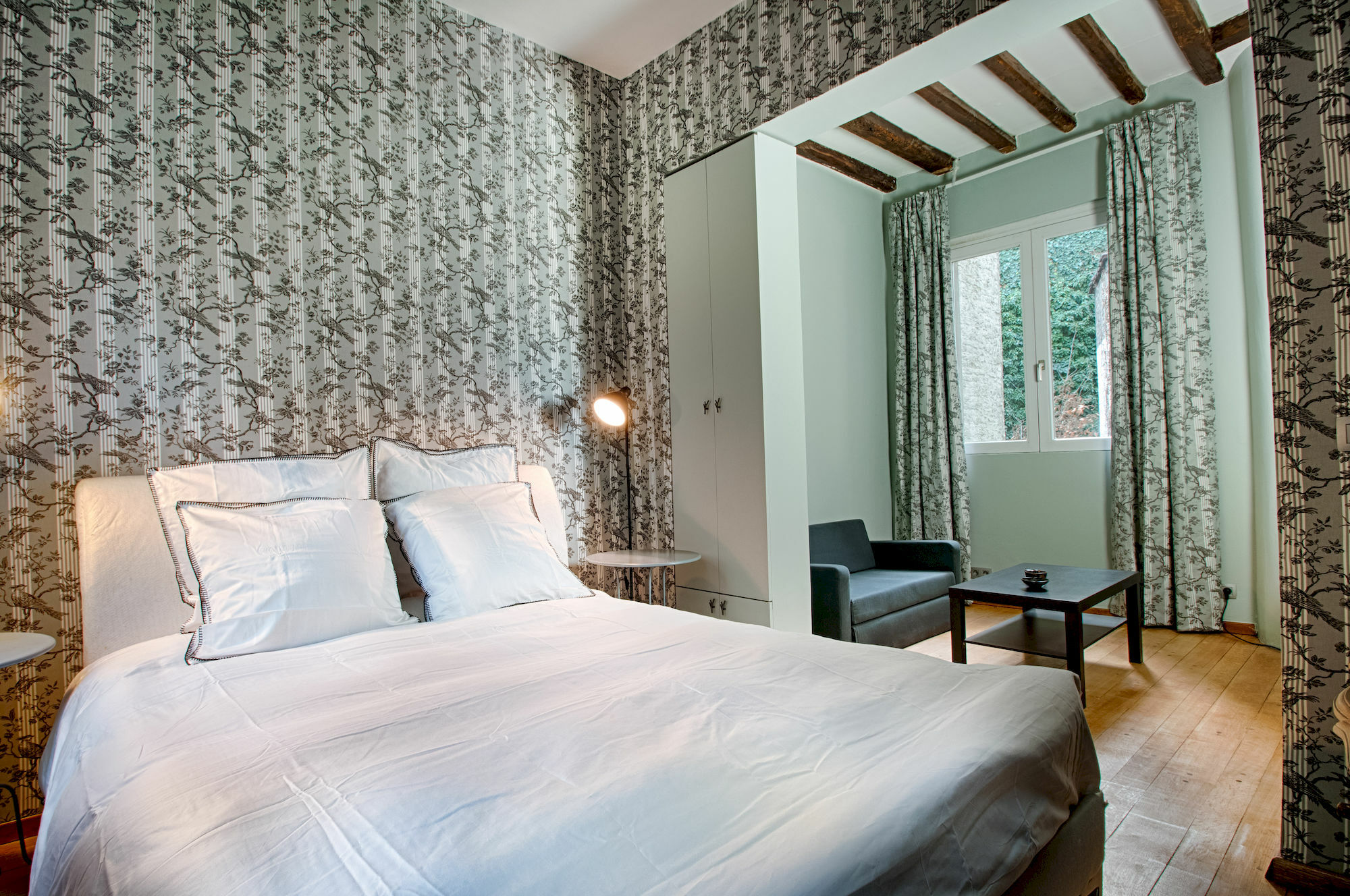Be And Be Sablon Bed & Breakfast Brussel Bagian luar foto